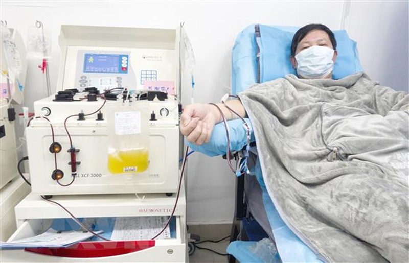 Cẩn trọng: Sử dụng huyết tương diệt Covid-19