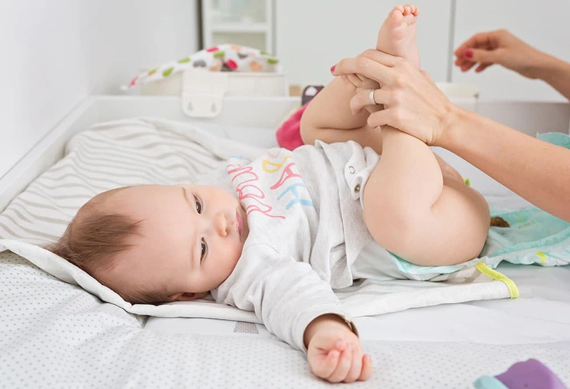Cẩn trọng với hiện tượng sưng bìu ở trẻ sơ sinh