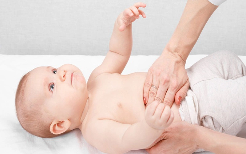Cẩn trọng với hiện tượng sưng bìu ở trẻ sơ sinh