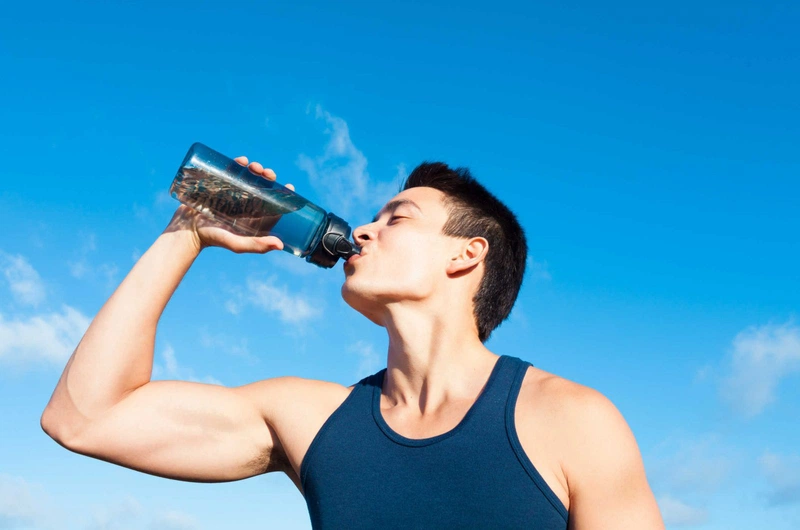 Cảnh báo trước nguy cơ sỏi thận gây đau tinh hoàn 3