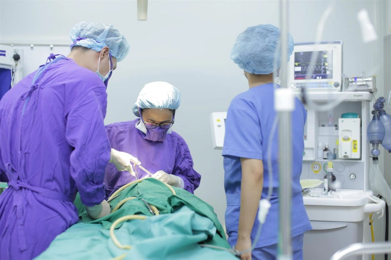Cảnh giác những biến chứng khôn lường của viêm tai xương chũm có cholesteatoma 3