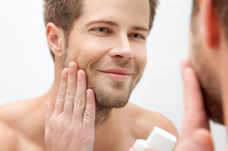 Giải đáp thắc mắc: Có nên cạo lông mặt nam hay không? 1