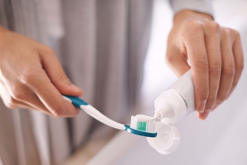 Cắt lợi có đau không? Cần làm gì sau khi phẫu thuật để an toàn cho nướu? 3