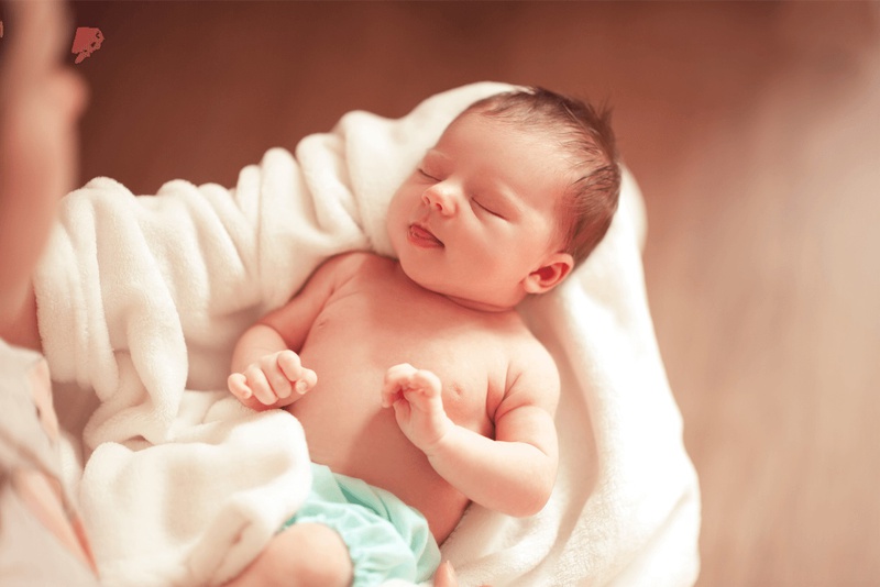 cắt lông mi cho trẻ sơ sinh 2