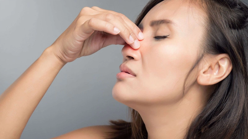 Chảy máu cam khi mang thai có nguy hiểm?2