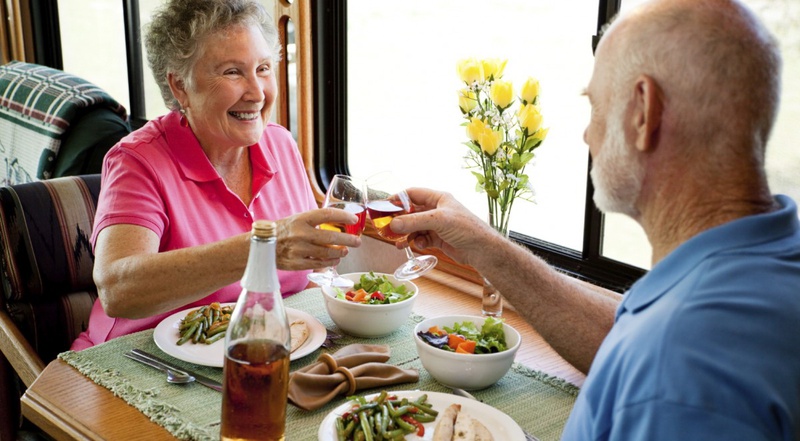 Chế độ dinh dưỡng lý tưởng cho người cao tuổi1