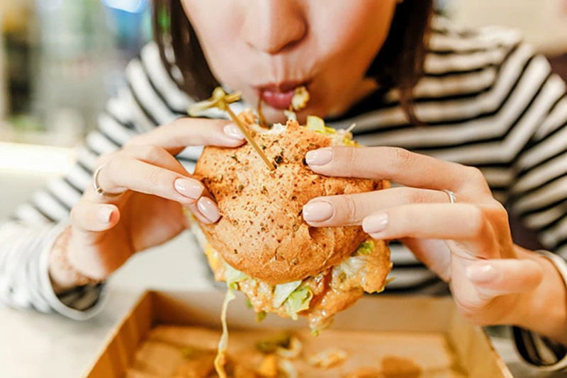 Cheat day là gì? Cheat day ảnh hưởng thế nào đến giảm cân 3