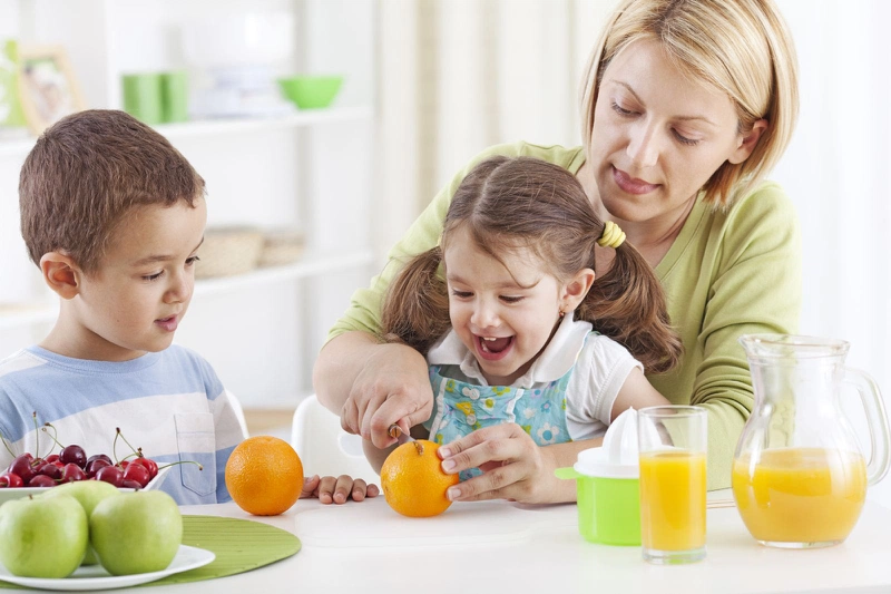 Cho con uống nhiều vitamin C có tốt không? 3