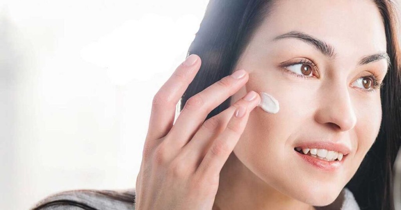 Chọn kem dưỡng ẩm cho da nhạy cảm như thế nào là tốt nhất 2