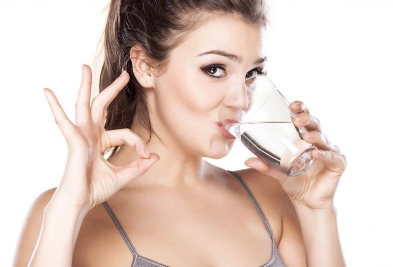 Súc miệng sau khi đánh răng là một sai lầm bạn cần tránh