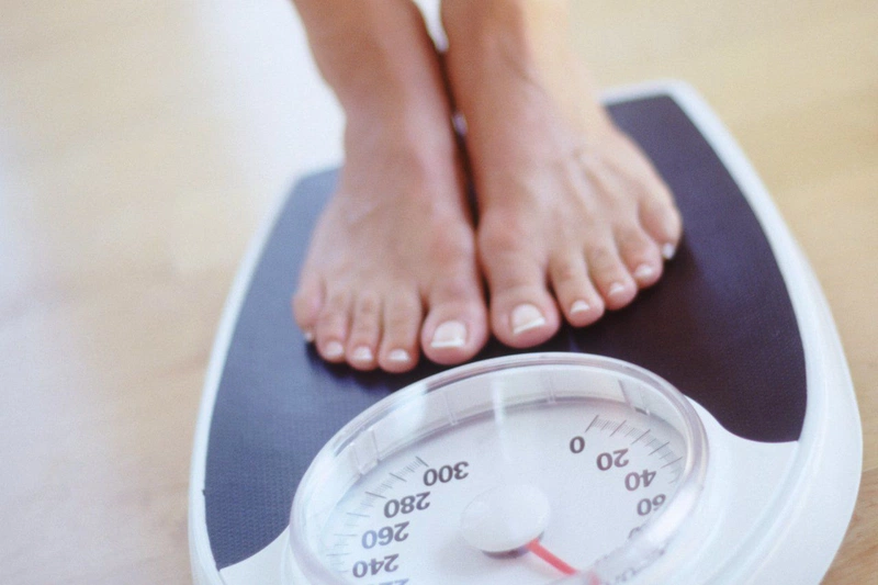Dấu hiệu của chứng bulimia là sợ tăng cân