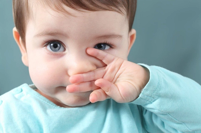 Chứng tắc tuyến lệ ở trẻ sơ sinh có nguy hiểm không?