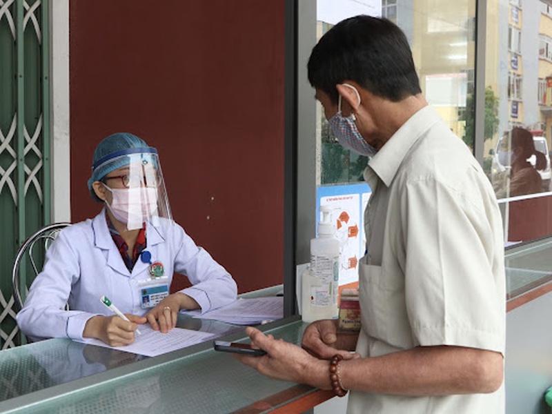 Chuyên gia cảnh báo 6 dấu hiệu F0 cần gọi ngay nhân viên y tế 3
