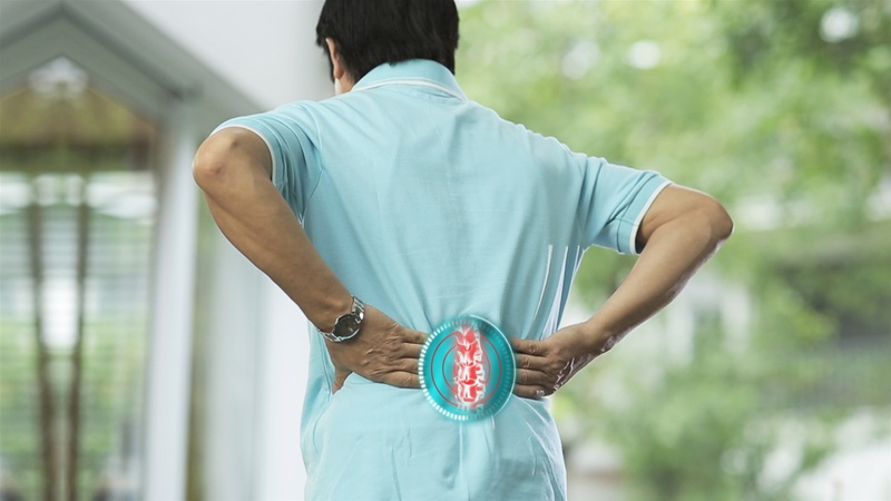 Có hay không tình trạng sỏi thận dẫn đến đau lưng 3