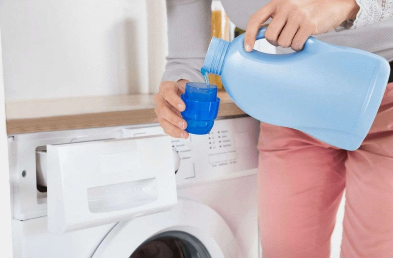 Có nên dùng nước giặt riêng cho bé hay không 2