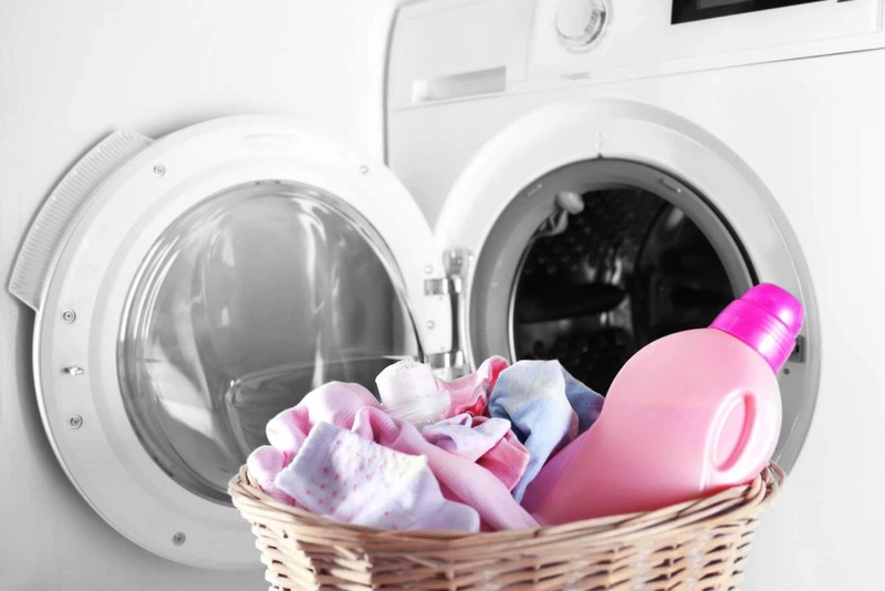 Có nên dùng nước giặt riêng cho bé hay không 3