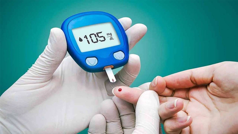 Máy đo đường huyết 3 trong 1 có cách sử dụng tương tự như các loại máy đo chỉ số thông thường