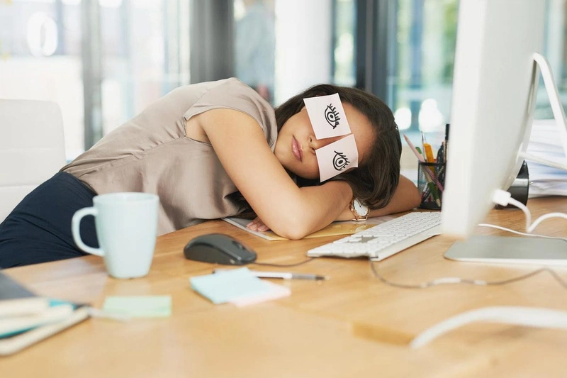 Có nên ngủ trưa không Tác hại khi không ngủ trưa 3