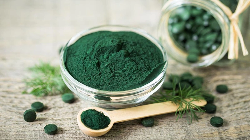 Có nên uống tảo xoắn thường xuyên không? Liều lượng tảo xoắn nên dùng trong một ngày 1