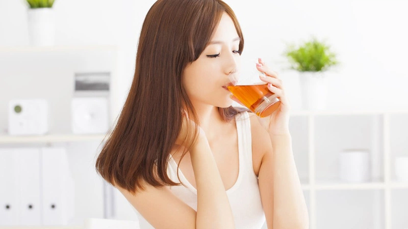 Có nên uống trà khi mang thai? Những lưu ý nếu uống trà khi mang thai - Nhà  thuốc FPT Long Châu