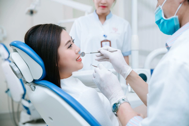 Có răng giả có niềng răng được không?3