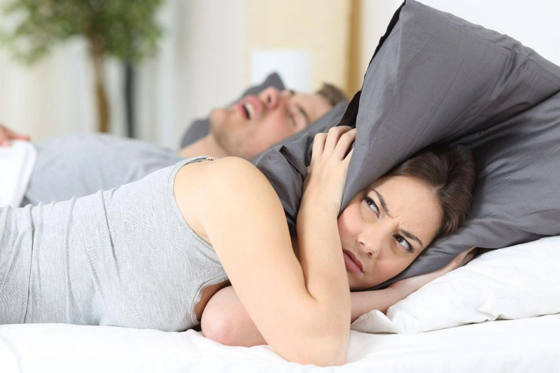 Có thật là ngủ há miệng bị đau họng hay không? 2