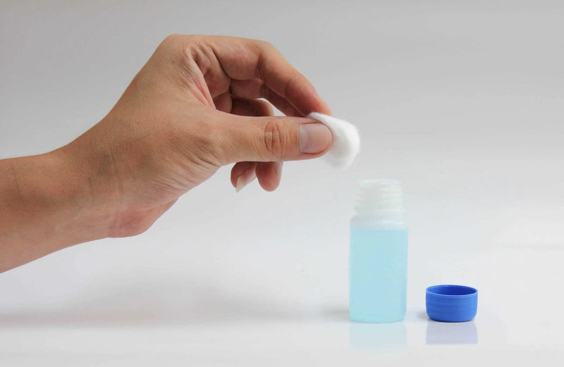 Cồn 70 độ có tác dụng gì và lưu ý khi dùng 2