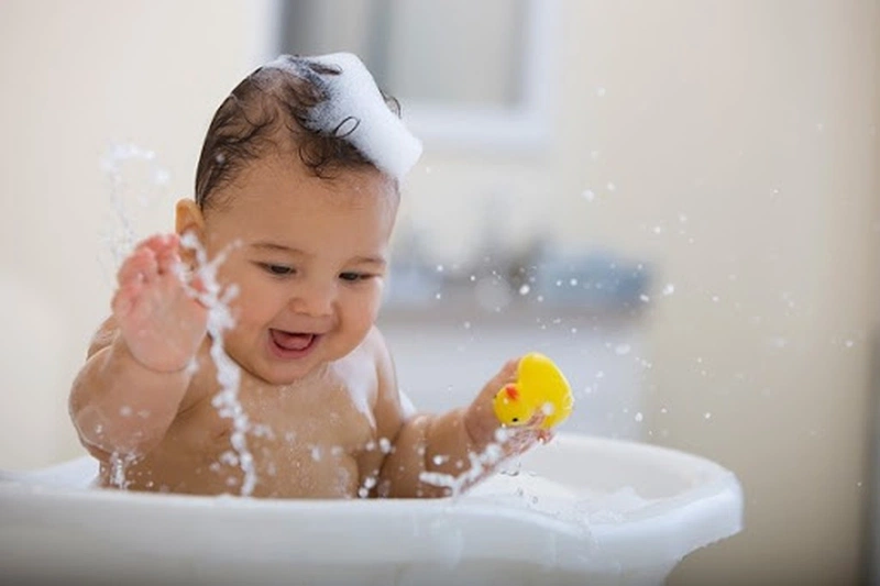 Hãy cùng con chơi để giúp con khám phá thế giới 3
