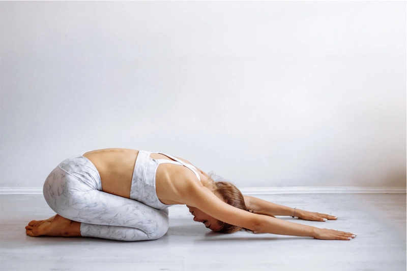 Cùng tập Yin Yoga chống trầm cảm ngay tại nhà 9
