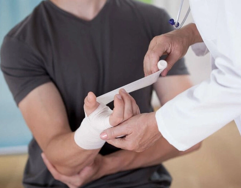 Đánh cầu lông bị đau tay: Nguyên nhân, cách phòng tránh 3
