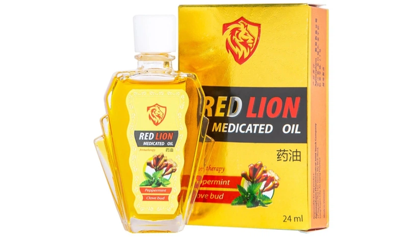 Dầu gió Red Lion Medicated Oil Yellow Peppermint Clove Bud Agimexpharm 24ml