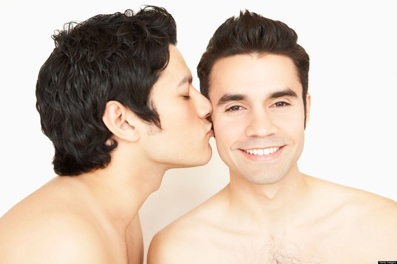 Đồng tính nam là đối tượng bị thu hút bởi nam giới khác về mặt tình cảm