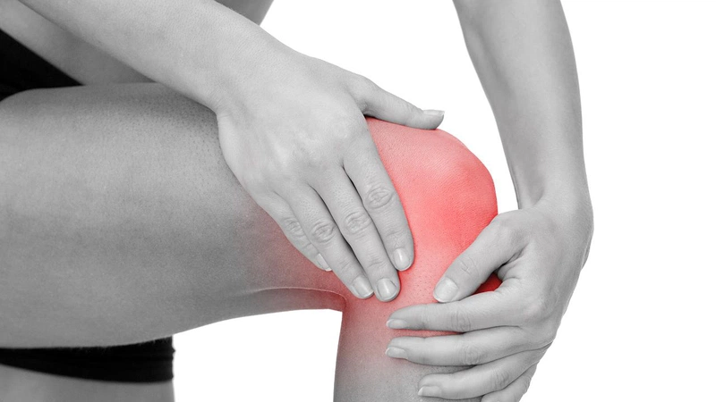 Đau khớp gối sau khi uống rượu có nguy hiểm không? 2