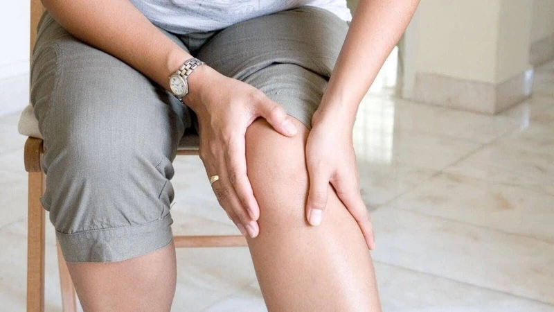 Đau khớp gối uống canxi được không? Cách bổ sung canxi an toàn cho người đau khớp gối 1