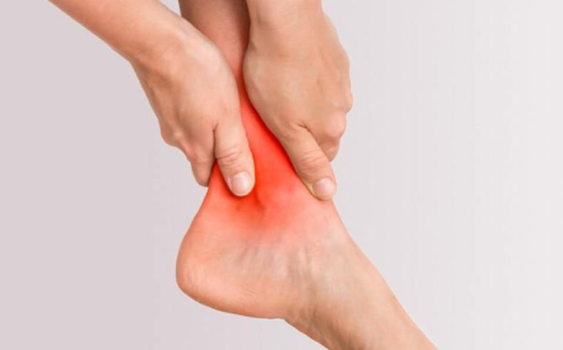 Đau khớp háng cổ chân có nên đi khám bác sĩ không? 2