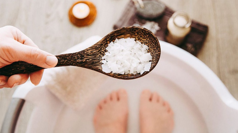 Đau khớp mu bàn chân: Nguyên nhân và cách điều trị 2
