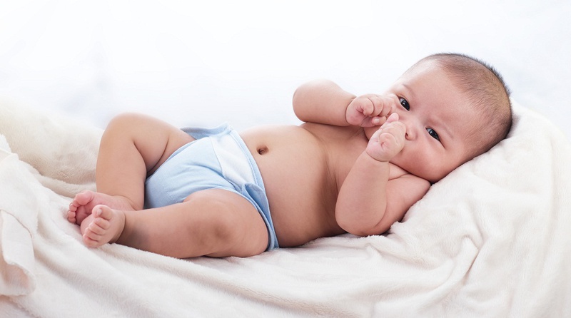 Cách chữa kịp thời bệnh đau mắt đỏ ở trẻ sơ sinh ngay tại nhà 2
