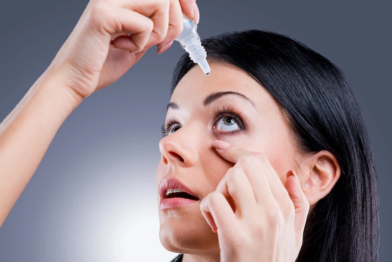 Đau mắt đỏ ra dịch hồng là bệnh gì 2