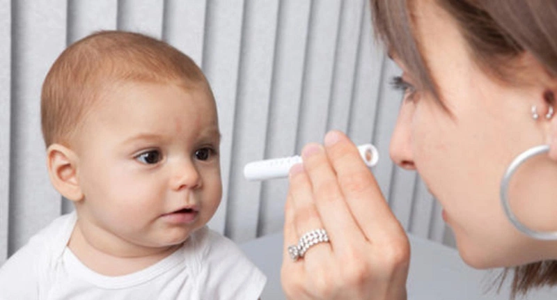 Những điều bố mẹ cần biết khi trẻ bị đau mắt đỏ thì kiêng gì 3