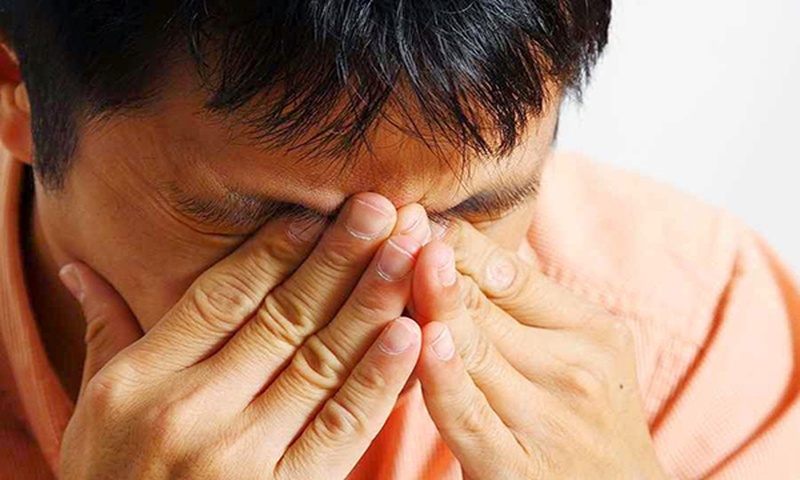 Bệnh đau mắt đỏ và triệu chứng hay gặp nhất 2