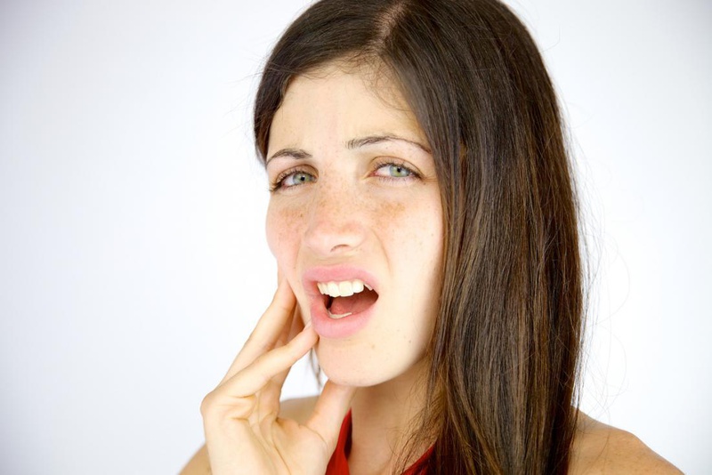 Đau miệng khi điều trị ung thư, nguyên nhân và cách xử lý1