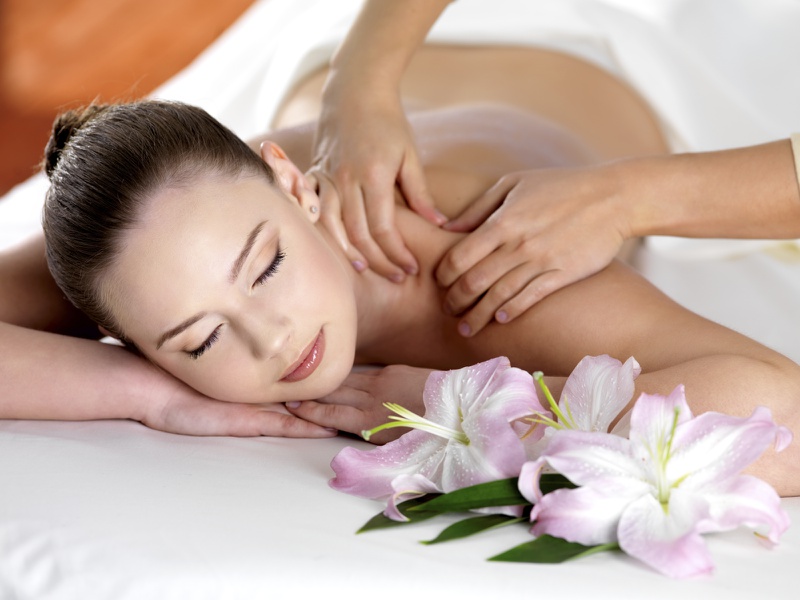 Đau nửa đầu vai gáy - biểu hiện của căn bệnh nguy hiểm