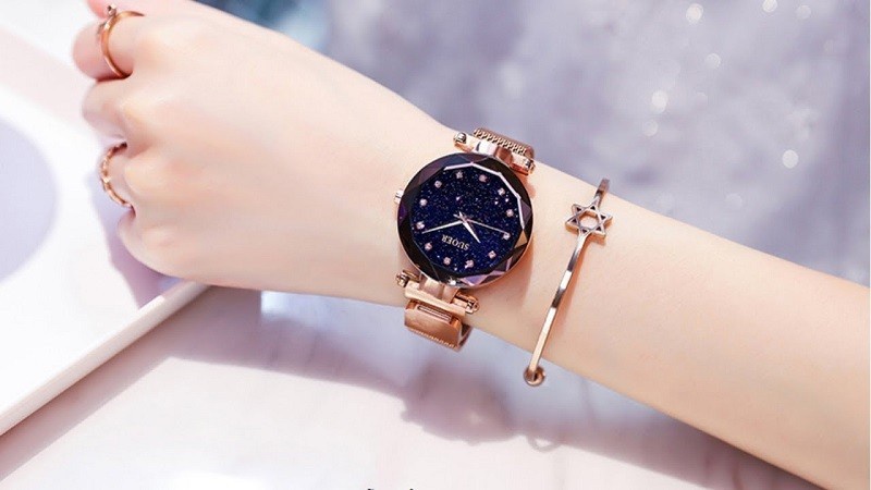 Nguyên nhân gây dị ứng dây da đồng hồ và gợi ý cách giải quyết 2