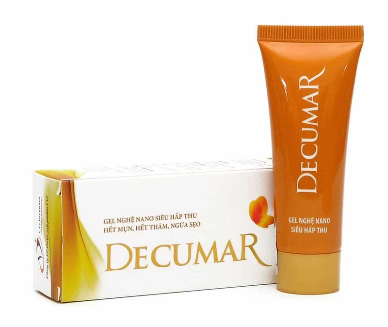 Decumar sở hữu chứa chấp Vitamin E và triết xuất kể từ ​​lá nha đam có công dụng chăm sóc domain authority và trị thâm nám vô cùng tốt