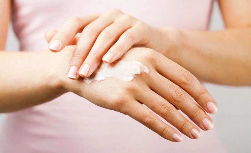 Sử dụng mỹ phẩm an toàn ngăn ngừa dị ứng hóa chất
