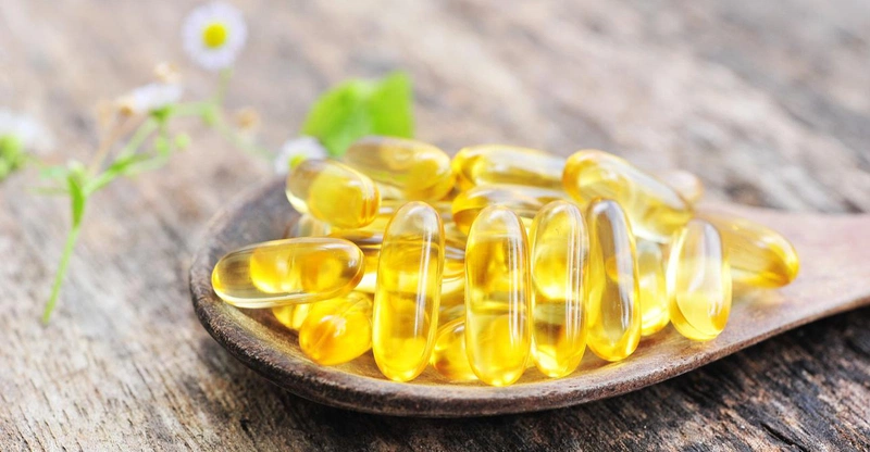 Dầu cá là dưỡng chất tốt cho não bộ nhưng nếu sử dụng cùng lúc với bạch quả thì sẽ vô cùng nguy hiểm