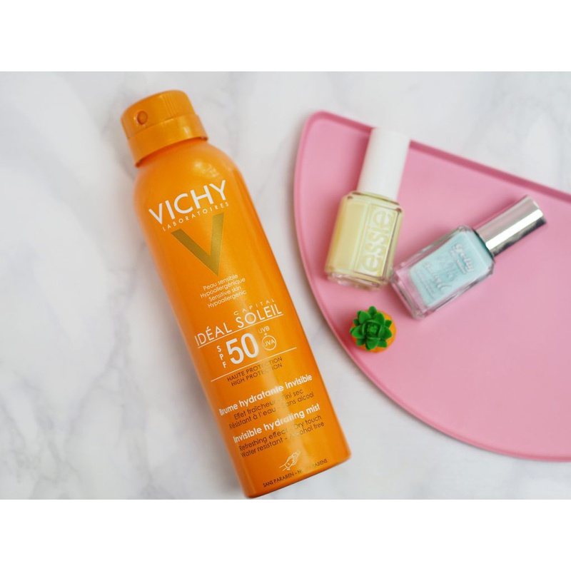Điểm mặt các loại kem chống nắng dạng xịt đang hot dịp hè 20192
