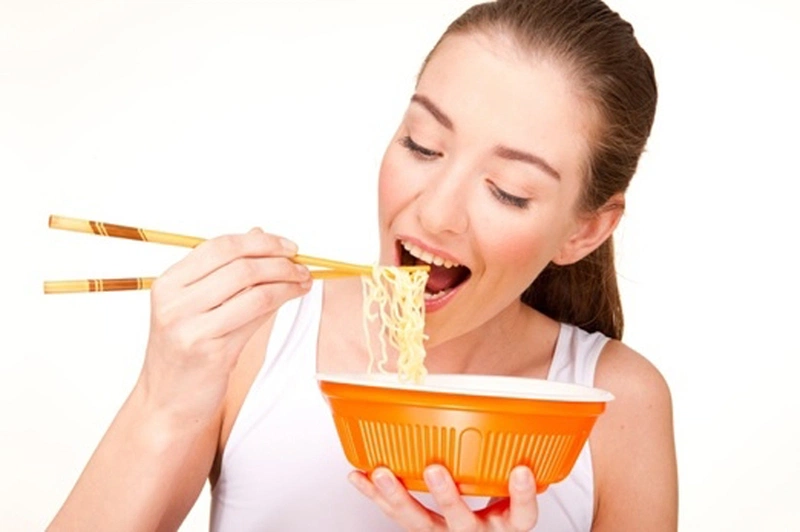 Độn cằm ăn mì tôm được không? Độn cằm kiêng ăn gì?3