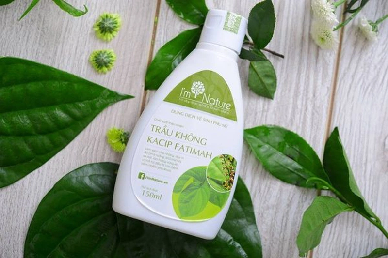 Dung dịch vệ sinh cho bé gái tuổi dậy thì - I’m Nature