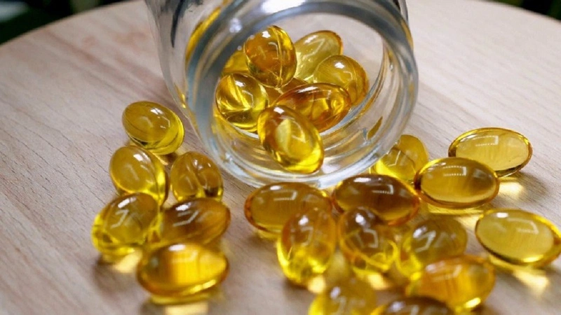 Bôi trực tiếp vitamin E vào cô bé